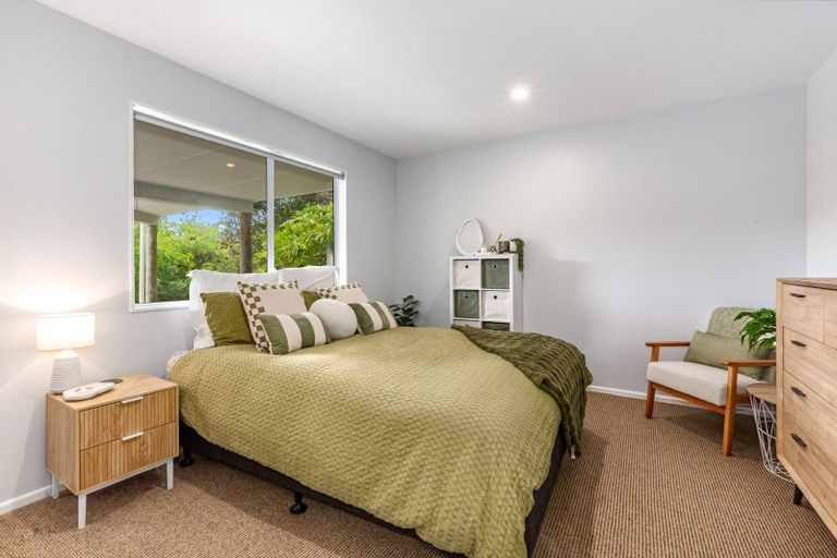Photo of property in 24 Sailmaker Close, Whitby, Porirua, 5024