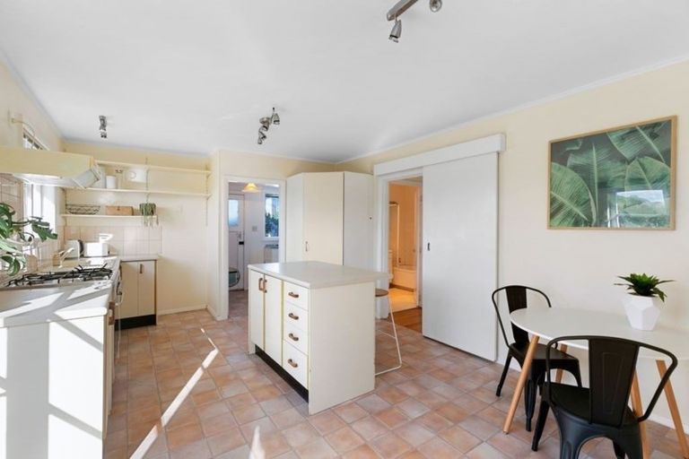 Photo of property in 37 Clifford Road, Johnsonville, Wellington, 6037