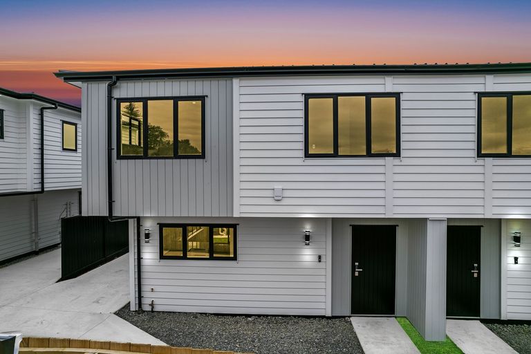 Photo of property in 10 Kivell Close, Mangere East, Auckland, 2024