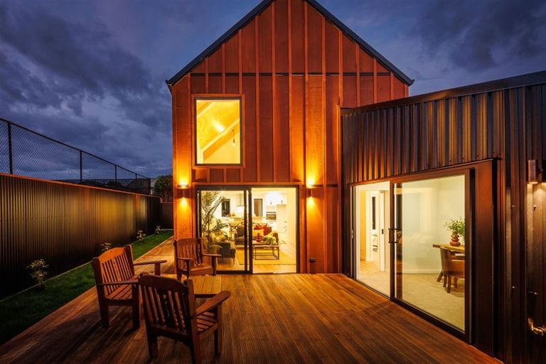 Photo of property in 145b Cook Street, West End, Palmerston North, 4410