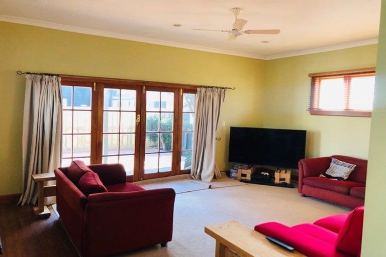 Photo of property in 4a Carlton Avenue, Palmerston North, 4414