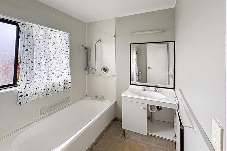 Photo of property in 61c Johnston Street, Foxton, 4814