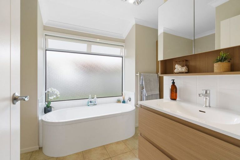 Photo of property in 11 Mirbeck Avenue, Cambridge, 3434