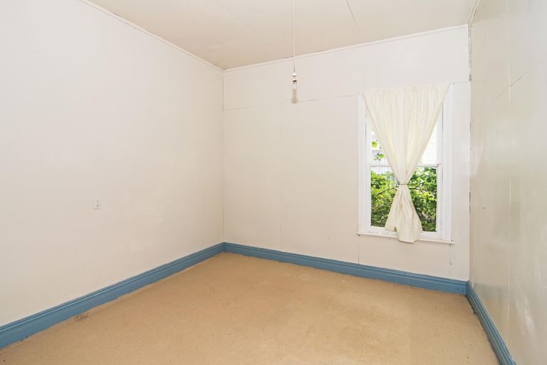 Photo of property in 83 Lincoln Road, Masterton, 5810