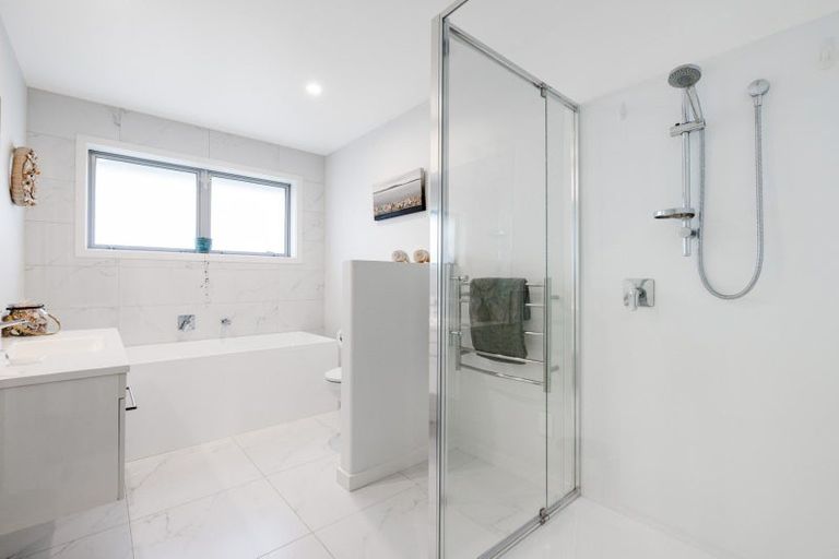 Photo of property in 11 Hass Drive, Ohauiti, Tauranga, 3112