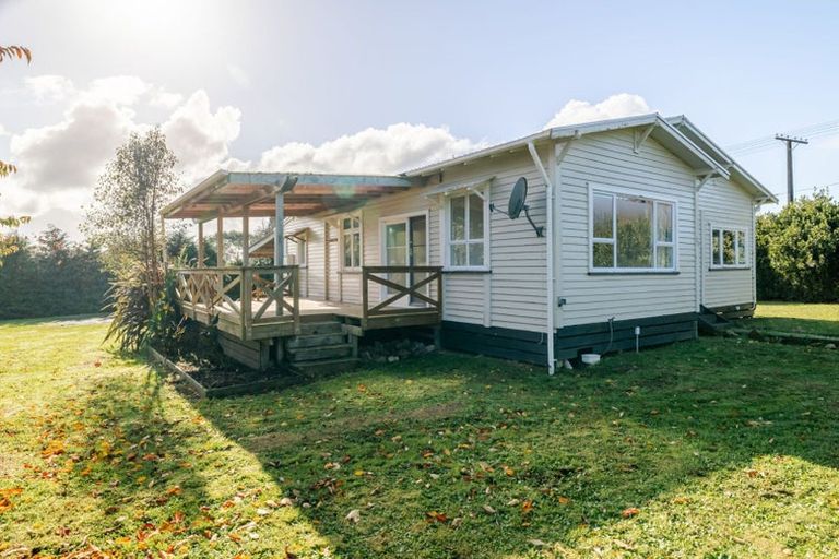 Photo of property in 23 Alfredton Road, Eketahuna, 4900