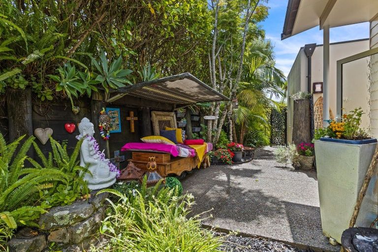 Photo of property in 17 Sykes Avenue, Hatfields Beach, Orewa, 0931