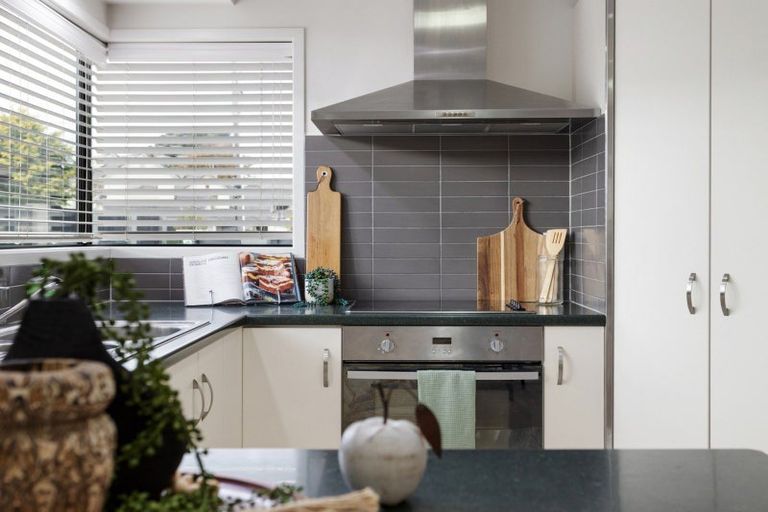 Photo of property in 405b Devonport Road, Tauranga South, Tauranga, 3112