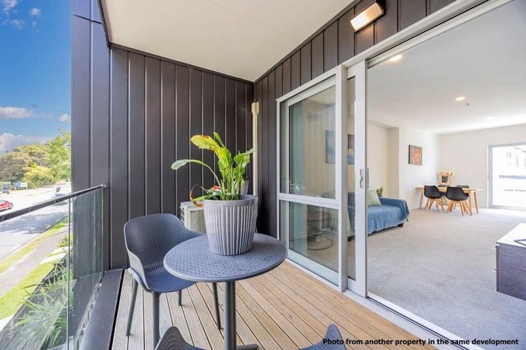 Photo of property in 57a Edmonton Road, Henderson, Auckland, 0612