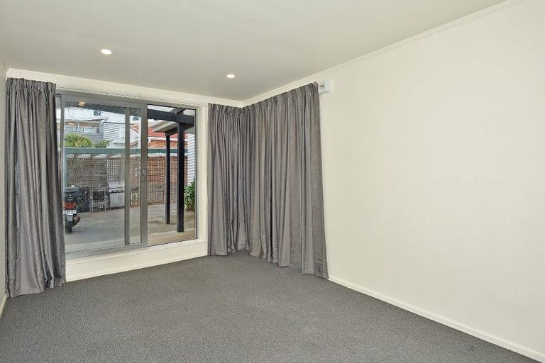 Photo of property in 76 Rintoul Street, Newtown, Wellington, 6021