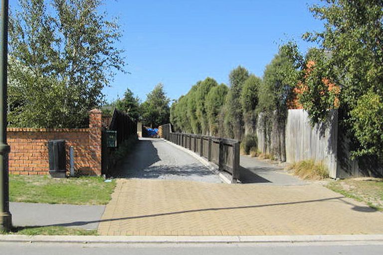 Photo of property in 25 Durrell Way, Rolleston, 7614