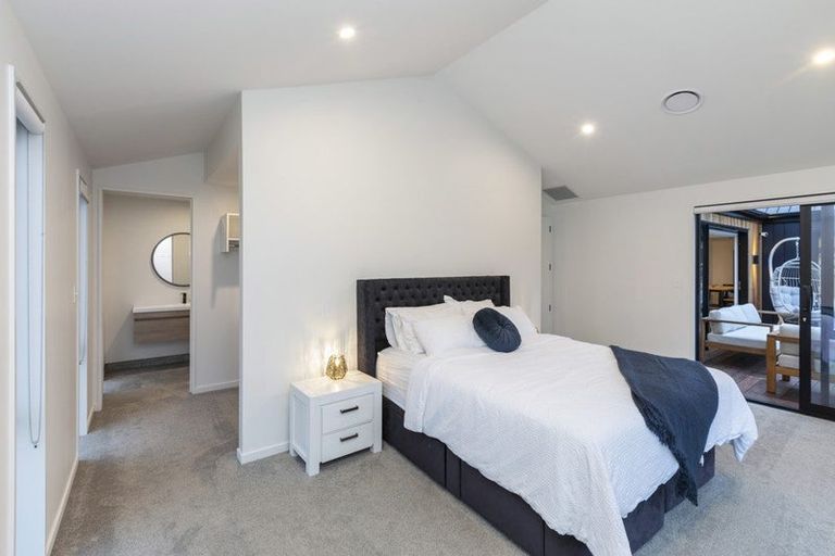 Photo of property in 34 Waitai Close, Long Bay, 0630