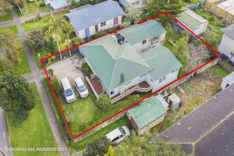 Photo of property in 541 Massey Road, Mangere, Auckland, 2022