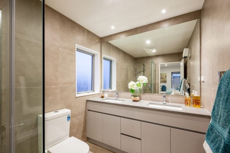 Photo of property in 155 Godfrey Drive, Orewa, 0931