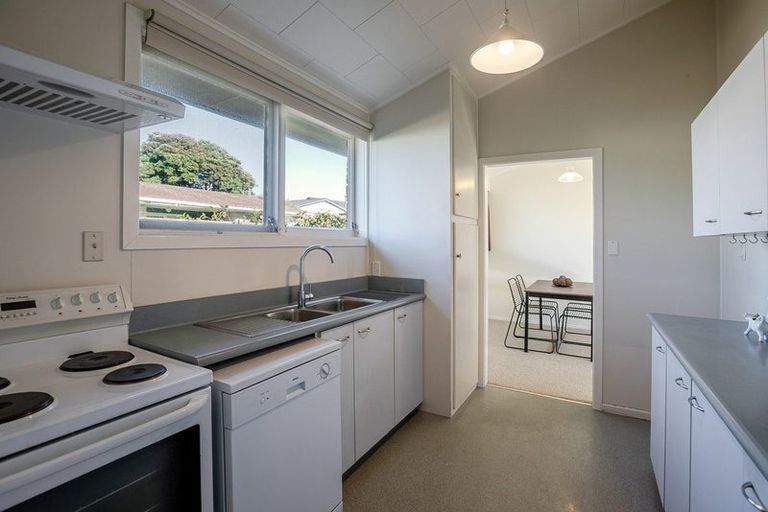 Photo of property in 70b Seaview Road, Paraparaumu Beach, Paraparaumu, 5032