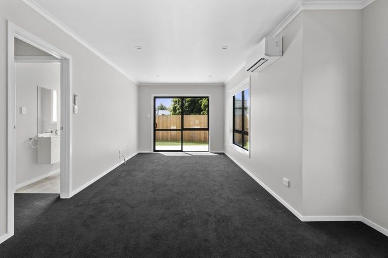 Photo of property in 20u3 Young Street, Claudelands, Hamilton, 3214
