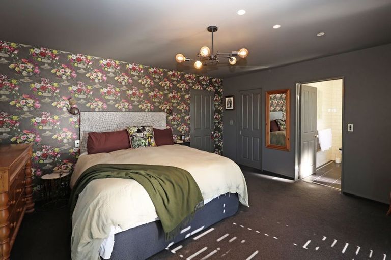 Photo of property in 25 Grove Avenue, Weston, Oamaru, 9401