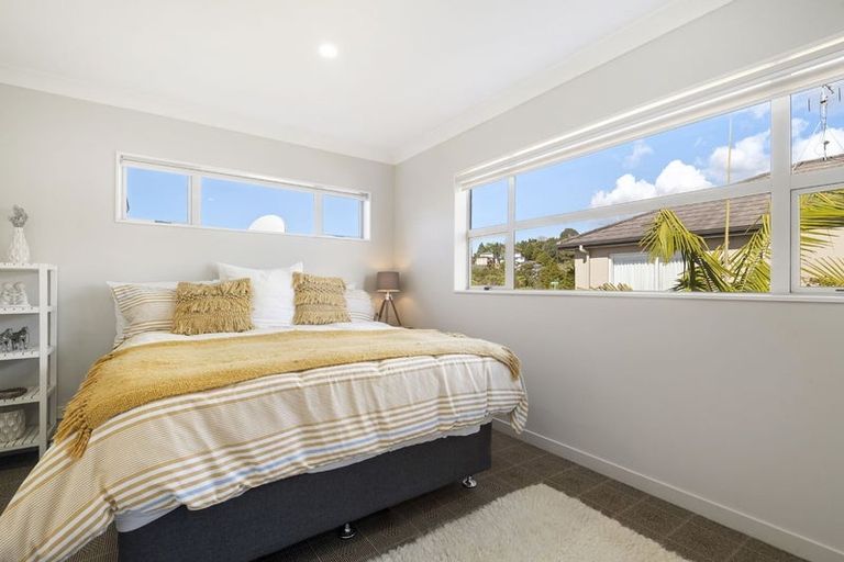 Photo of property in 4 Laurel Oak Drive, Schnapper Rock, Auckland, 0632