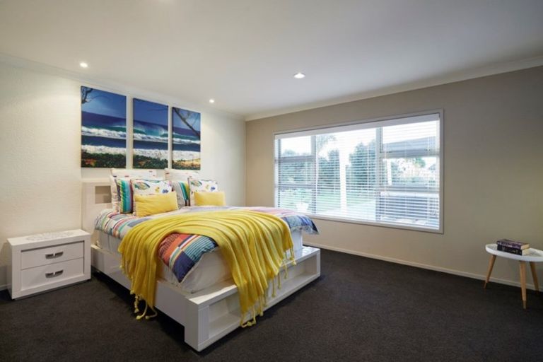 Photo of property in 36 Royal Ascot Drive, Papamoa Beach, Te Puke, 3187