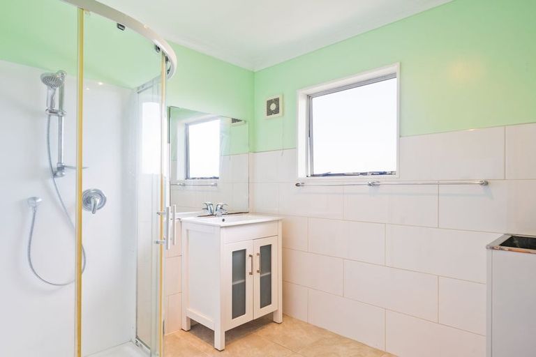 Photo of property in 42 Kapiti Road, Paraparaumu, 5032