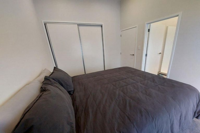 Photo of property in 74 Manarini Road, Westgate, Auckland, 0614