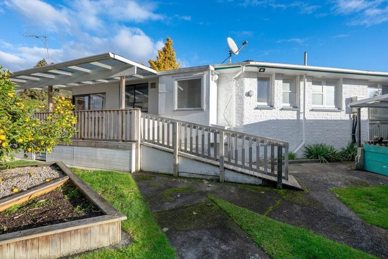 Photo of property in 2 Hector Place, Sunnybrook, Rotorua, 3015