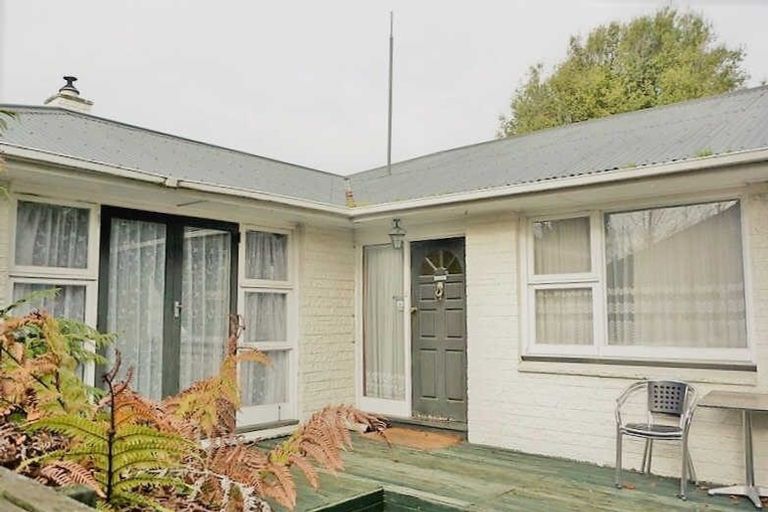 Photo of property in 11 Masham Road, Broomfield, Christchurch, 8042