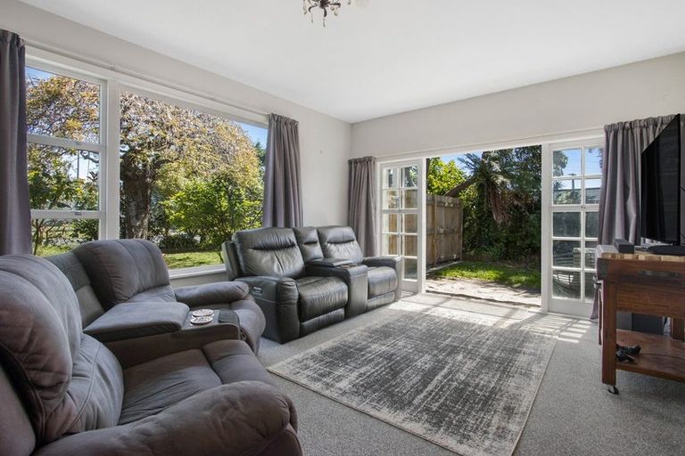 Photo of property in 12 Carisbrooke Street, Katikati, 3129