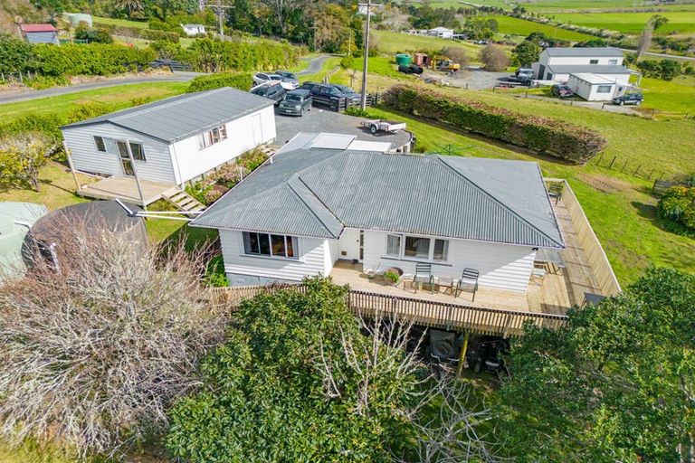 Photo of property in 95 Mangakura Road, Helensville, 0800