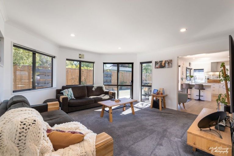 Photo of property in 258a Fergusson Drive, Heretaunga, Upper Hutt, 5018