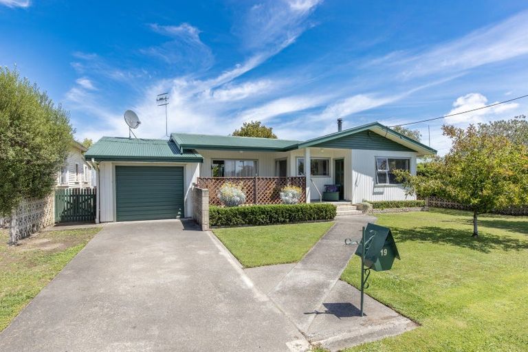 Photo of property in 19 Woburn Street, Waipukurau, 4200