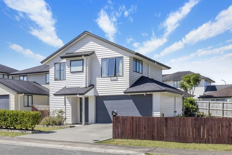 Photo of property in 6 Maylee Crescent, Gulf Harbour, Whangaparaoa, 0930