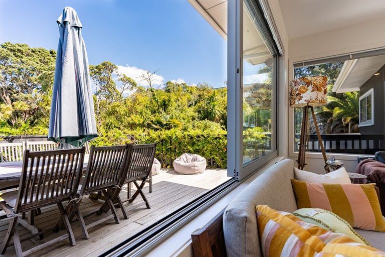 Photo of property in 18 Hastings Road, Mairangi Bay, Auckland, 0630