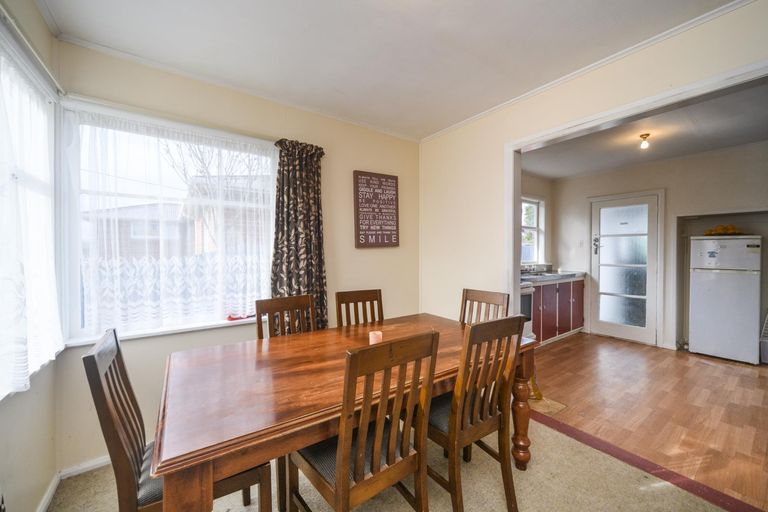 Photo of property in 16 Ronberg Street, Highbury, Palmerston North, 4412