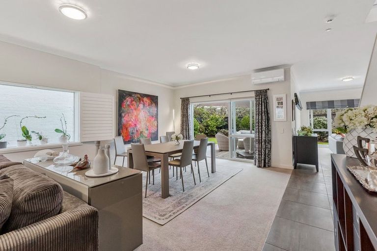Photo of property in 16 Kensington Drive, Orewa, 0931