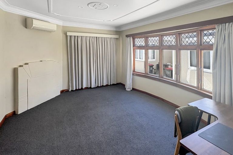 Photo of property in 402b Queen Street East, Hastings, 4122