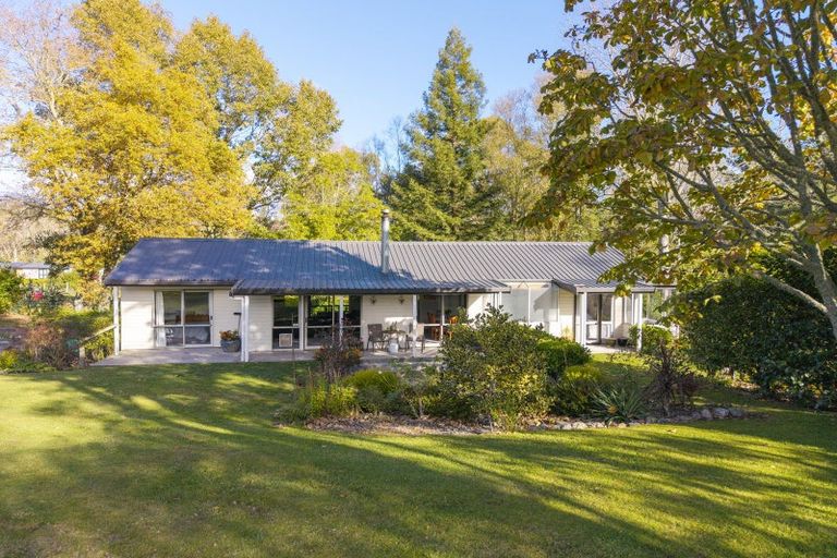 Photo of property in 1082 Mapara Road, Kinloch, Taupo, 3385