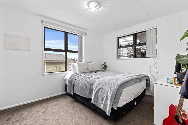 Photo of property in 43 Margaret Road, Papatoetoe, Auckland, 2025