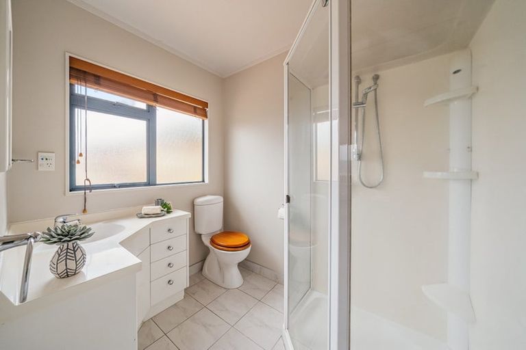 Photo of property in 34 Birkinshaw Grove, Riverstone Terraces, Upper Hutt, 5018