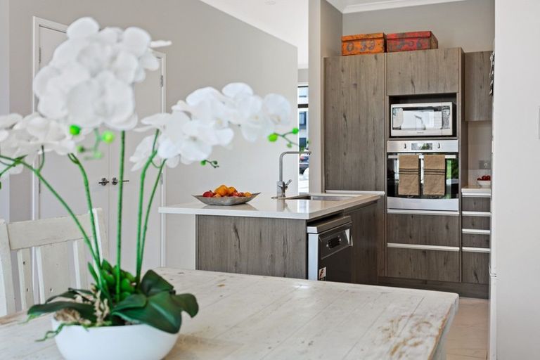 Photo of property in 15 Spotted Dove Road, Hobsonville, Auckland, 0616