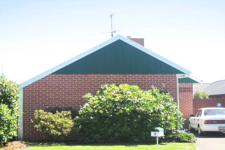 Photo of property in 9 Coronado Place, Broomfield, Christchurch, 8042