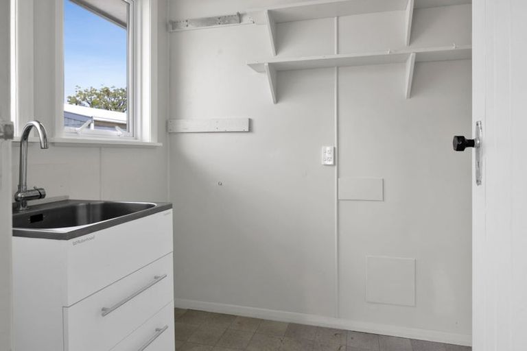 Photo of property in 9 Arawa Street, Welbourn, New Plymouth, 4312