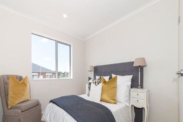 Photo of property in 20 Drumbuoy Drive, Flat Bush, Auckland, 2019