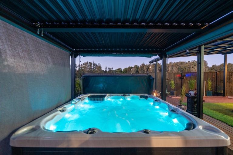 Photo of property in 40 Koropa Road, Flat Bush, Auckland, 2019
