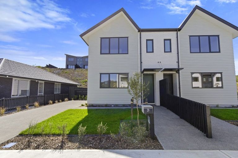 Photo of property in 29 Turtleback Avenue, Whitby, 5024