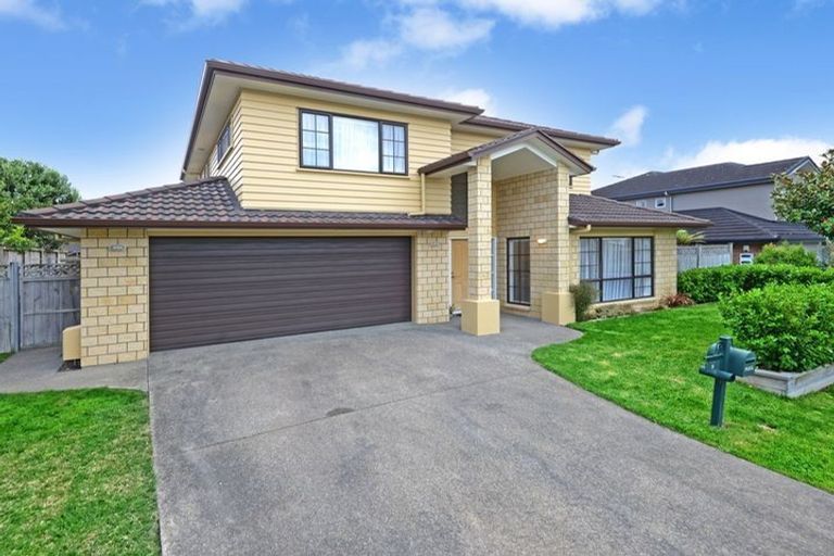 Photo of property in 9 Dunoon Close, Flat Bush, Auckland, 2016
