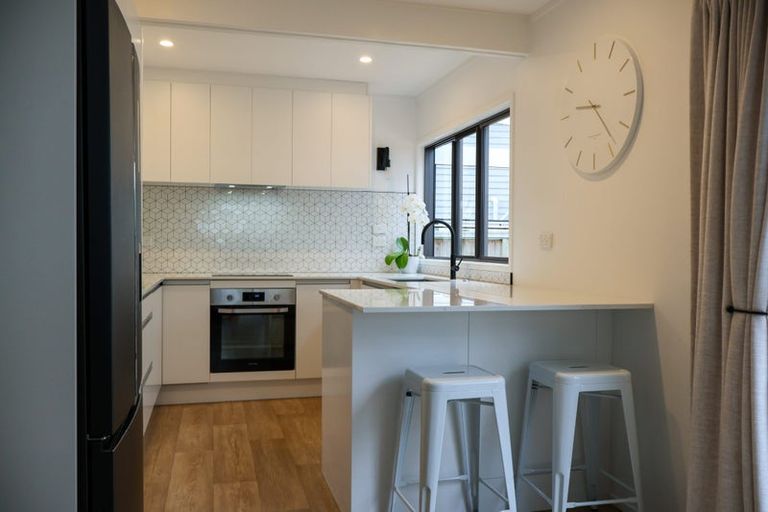 Photo of property in 1/160 Glamorgan Drive, Torbay, Auckland, 0630