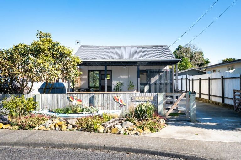 Photo of property in 19 Grange Road North, Haumoana, 4102