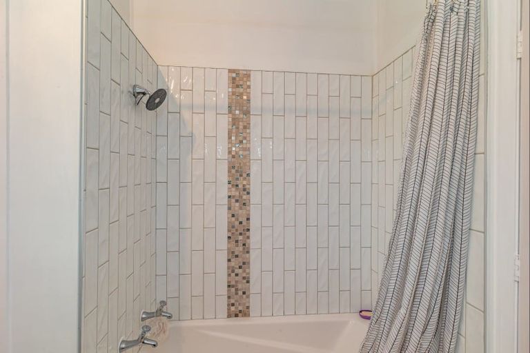 Photo of property in 9 Manchester Street, Levin, 5510