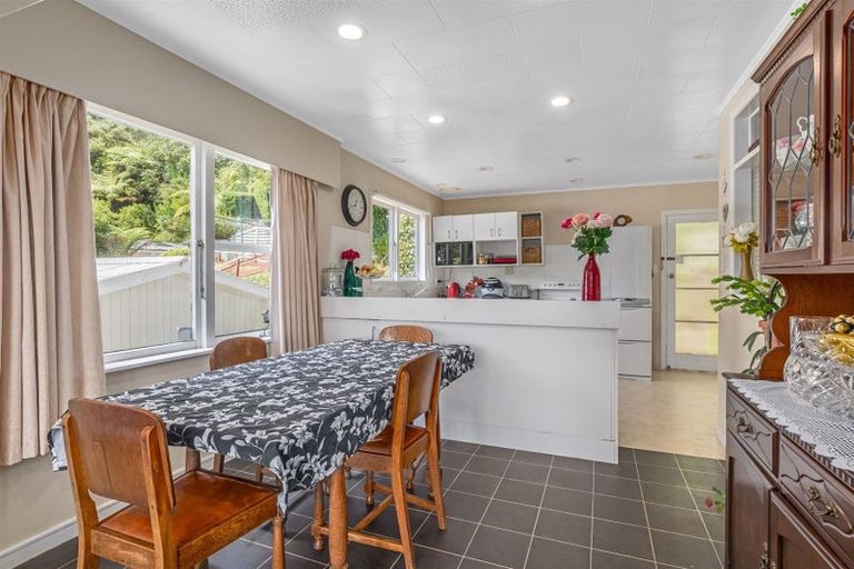 Photo of property in 8 Hine Road, Wainuiomata, Lower Hutt, 5014